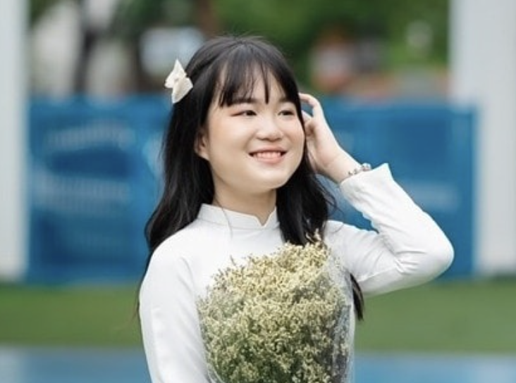 Thái Hồng Quỳnh Chi 